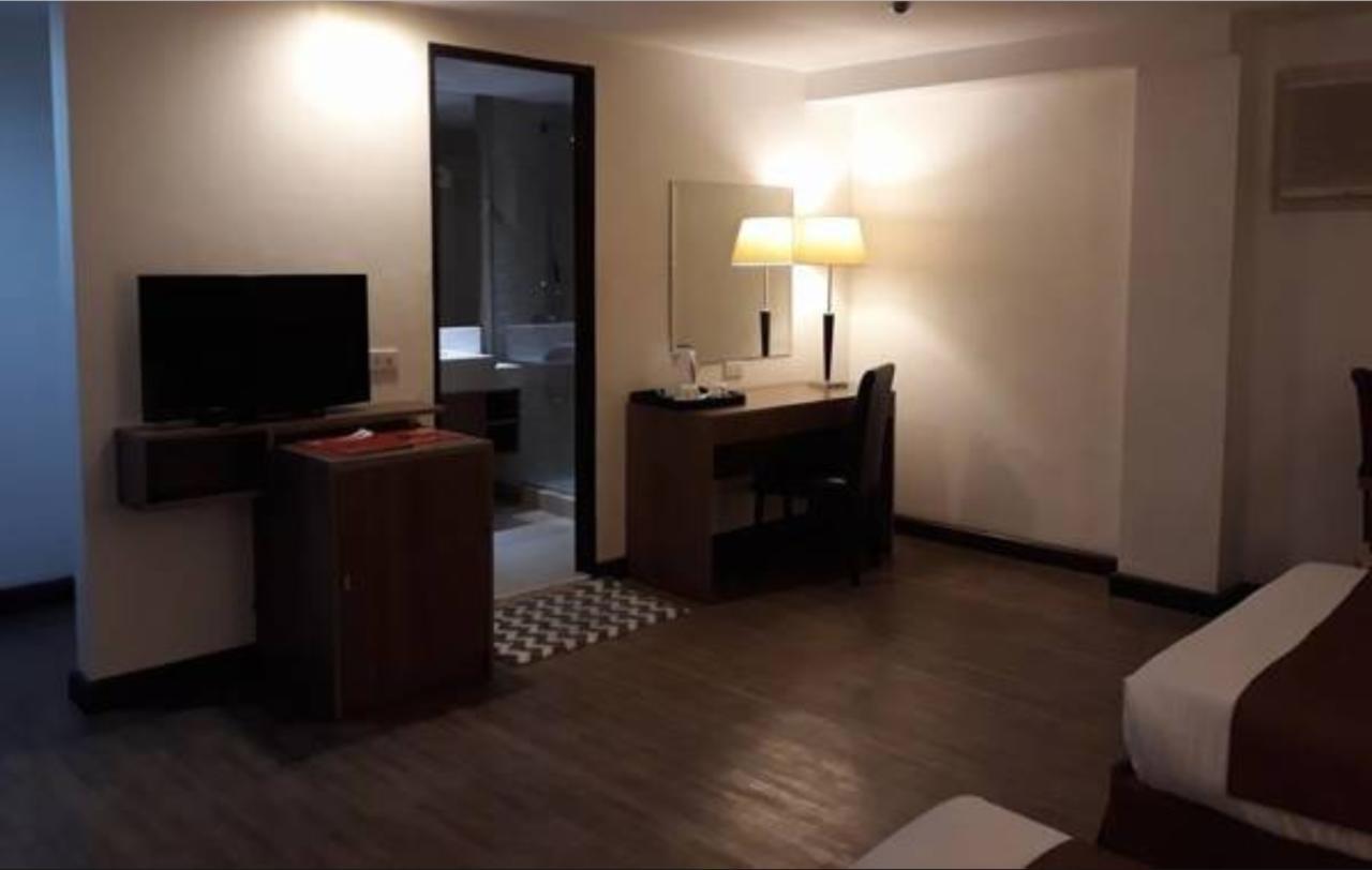 Tyche Boutique Hotel Legazpi Exterior photo