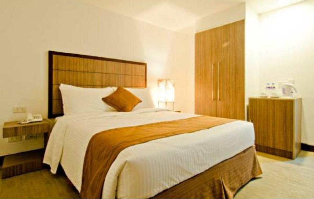 Tyche Boutique Hotel Legazpi Exterior photo