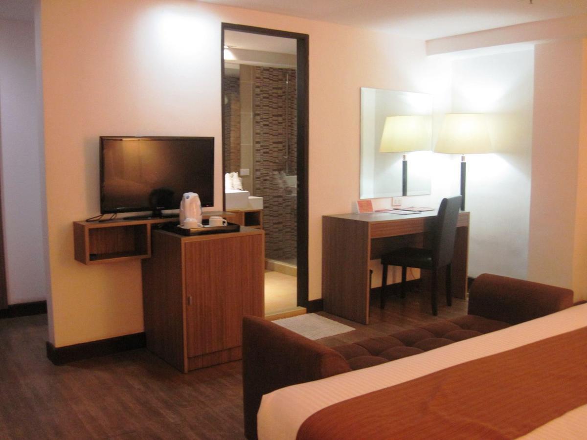 Tyche Boutique Hotel Legazpi Exterior photo